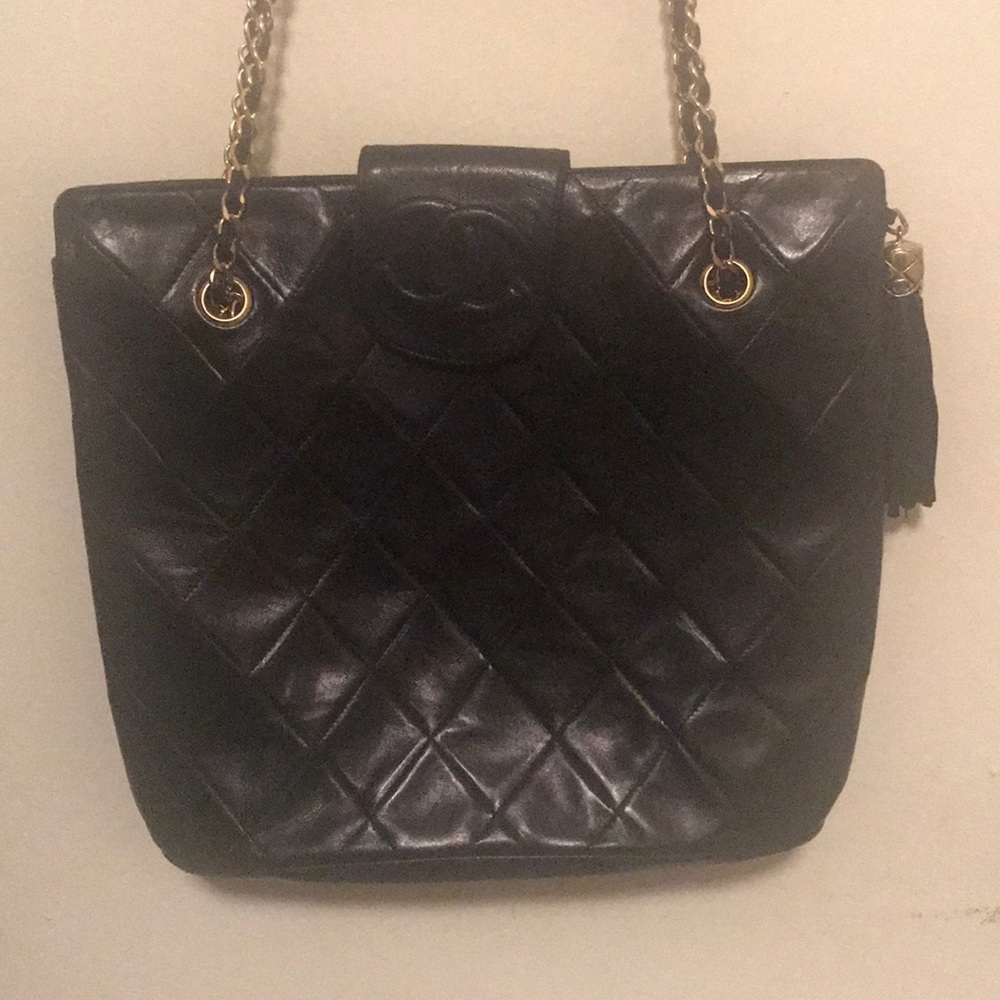Chanel shoulder bag